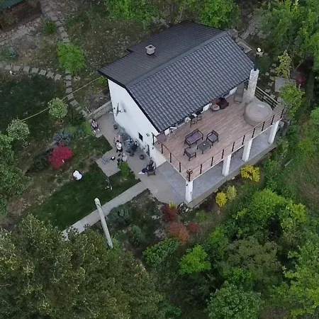 Honey House Novi Slankamen