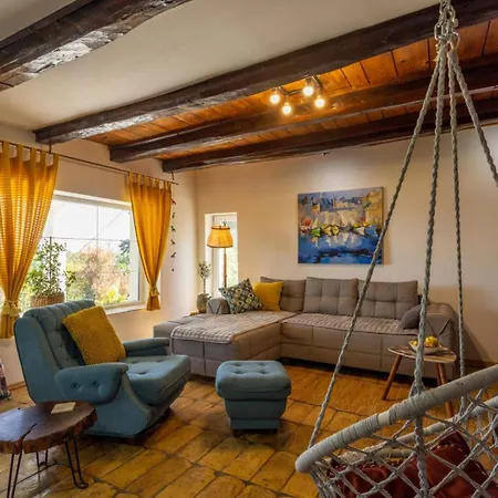 Honey House Novi Slankamen