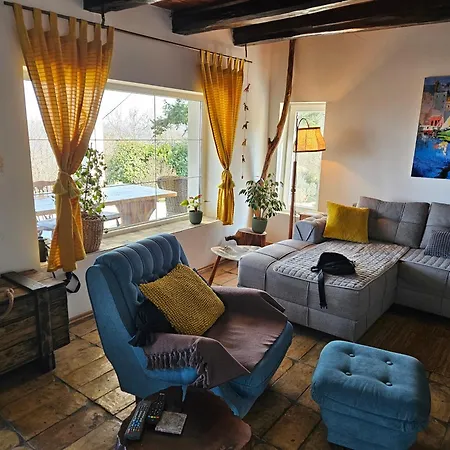 Honey House * Novi Slankamen