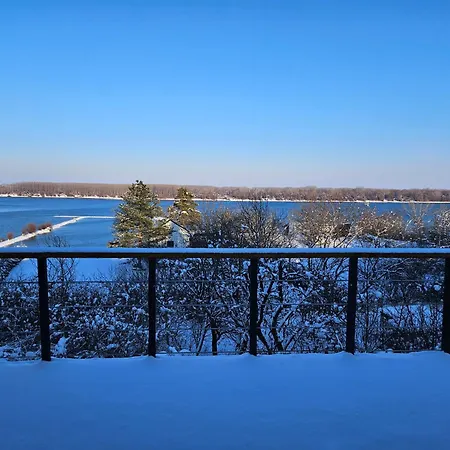 Honey House * Novi Slankamen