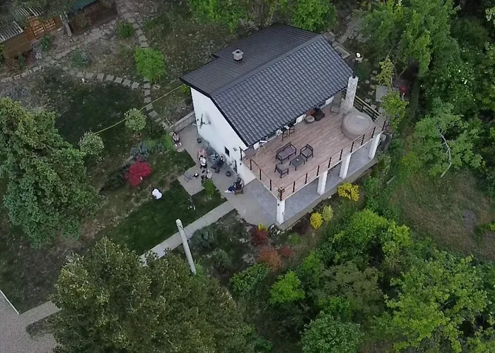 Honey House Novi Slankamen