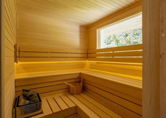 וילה Honey House Novi Slankamen