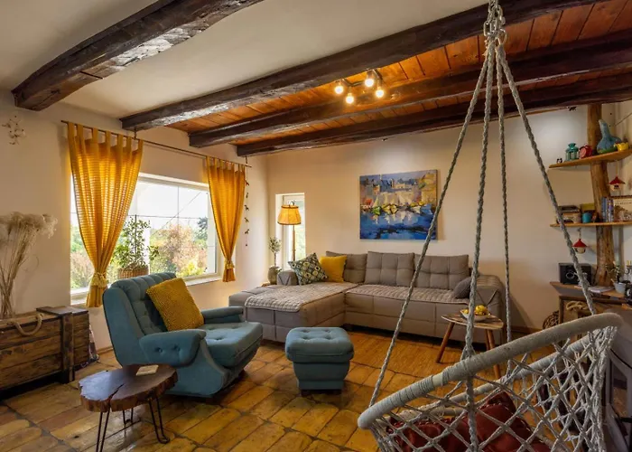 Honey House Novi Slankamen