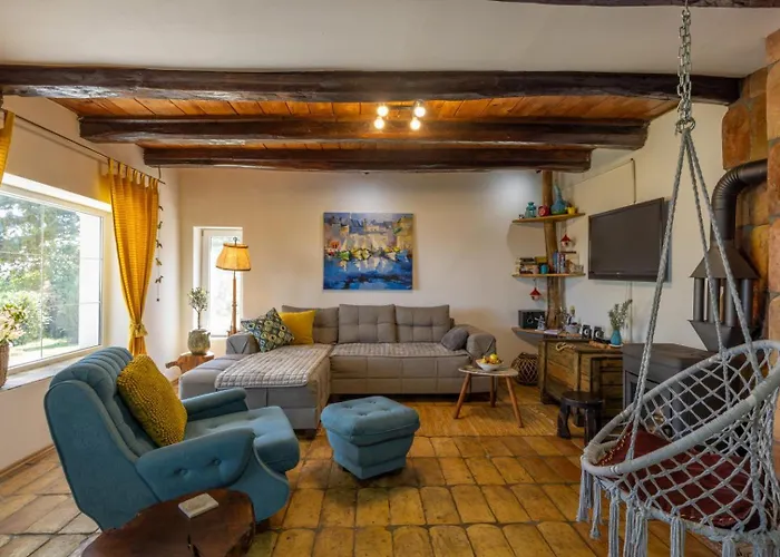 וילה Honey House *