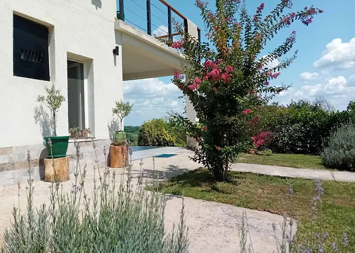 Honey House * Novi Slankamen