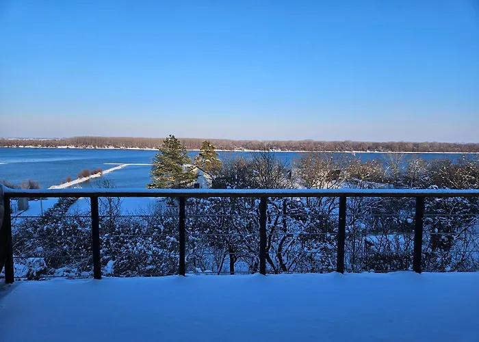 Honey House * Novi Slankamen